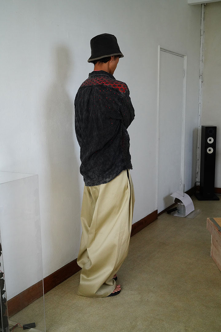 khoki Tuck detail cotton pants