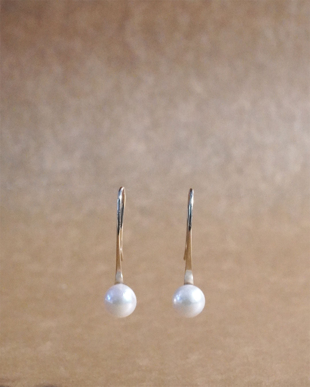 bang pearl hook pierce