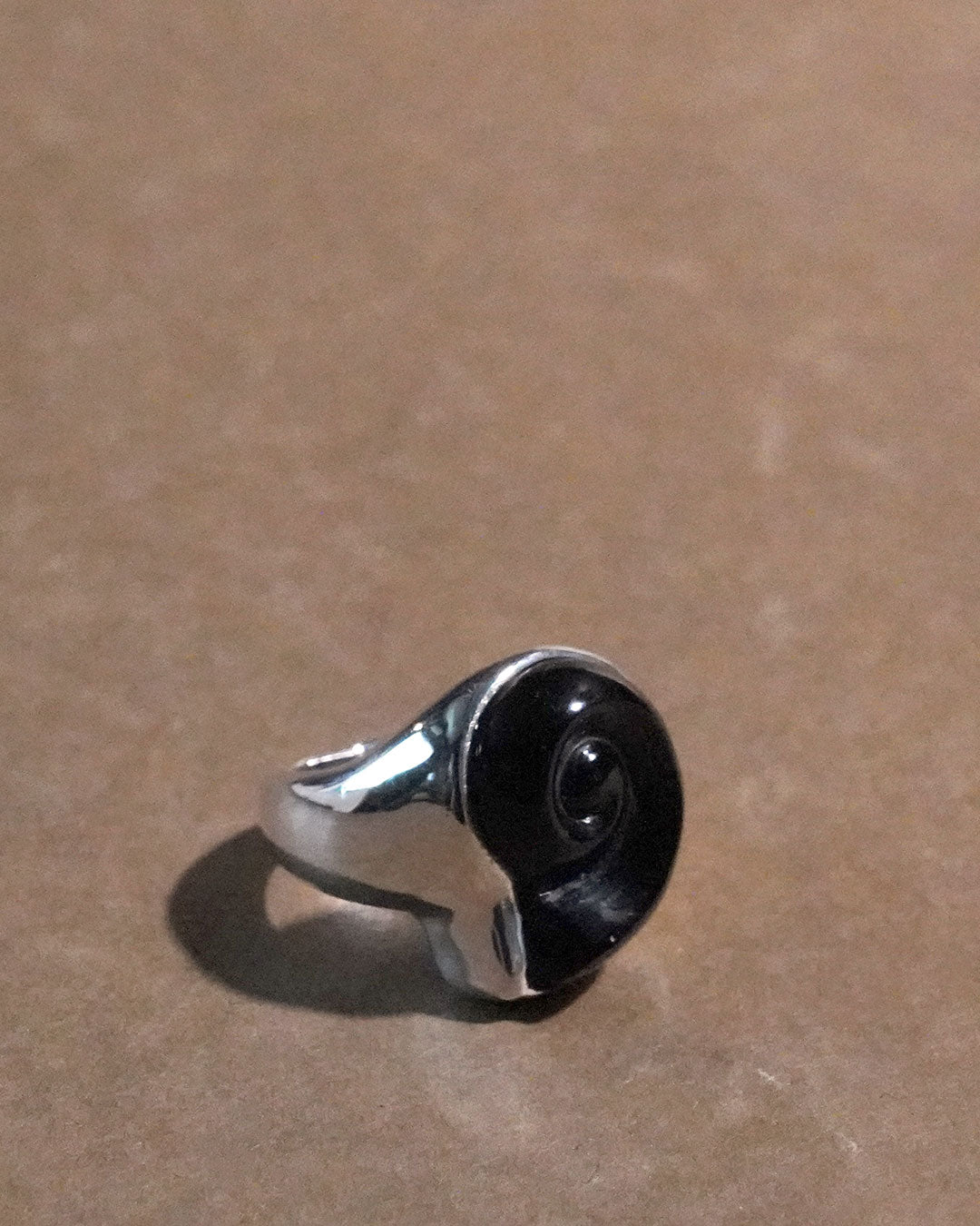 onyx ammonite ring
