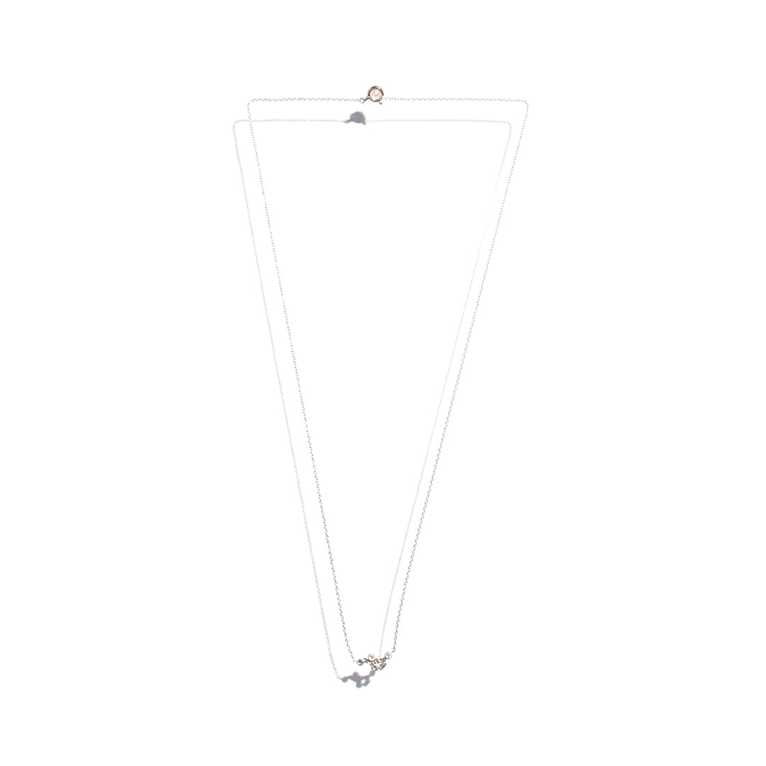the kiss necklace 01