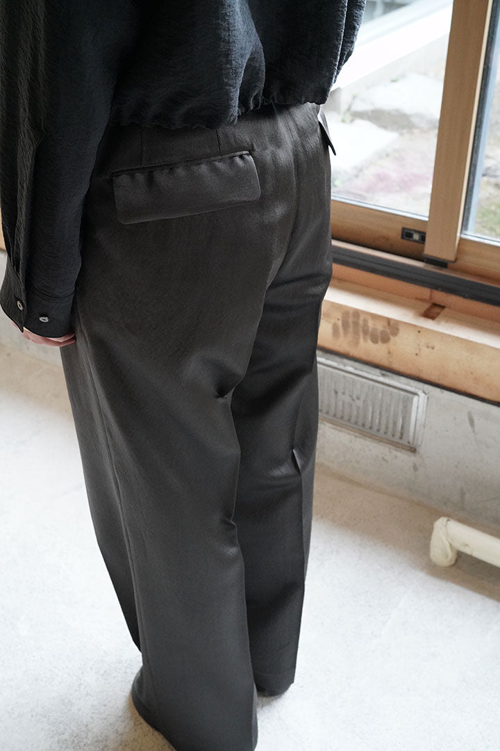 irenisa two-tucks-wide-trousers-smoke-gray