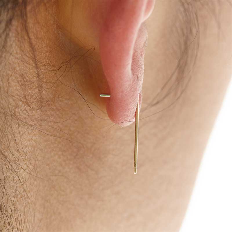 26 letters earring "L"