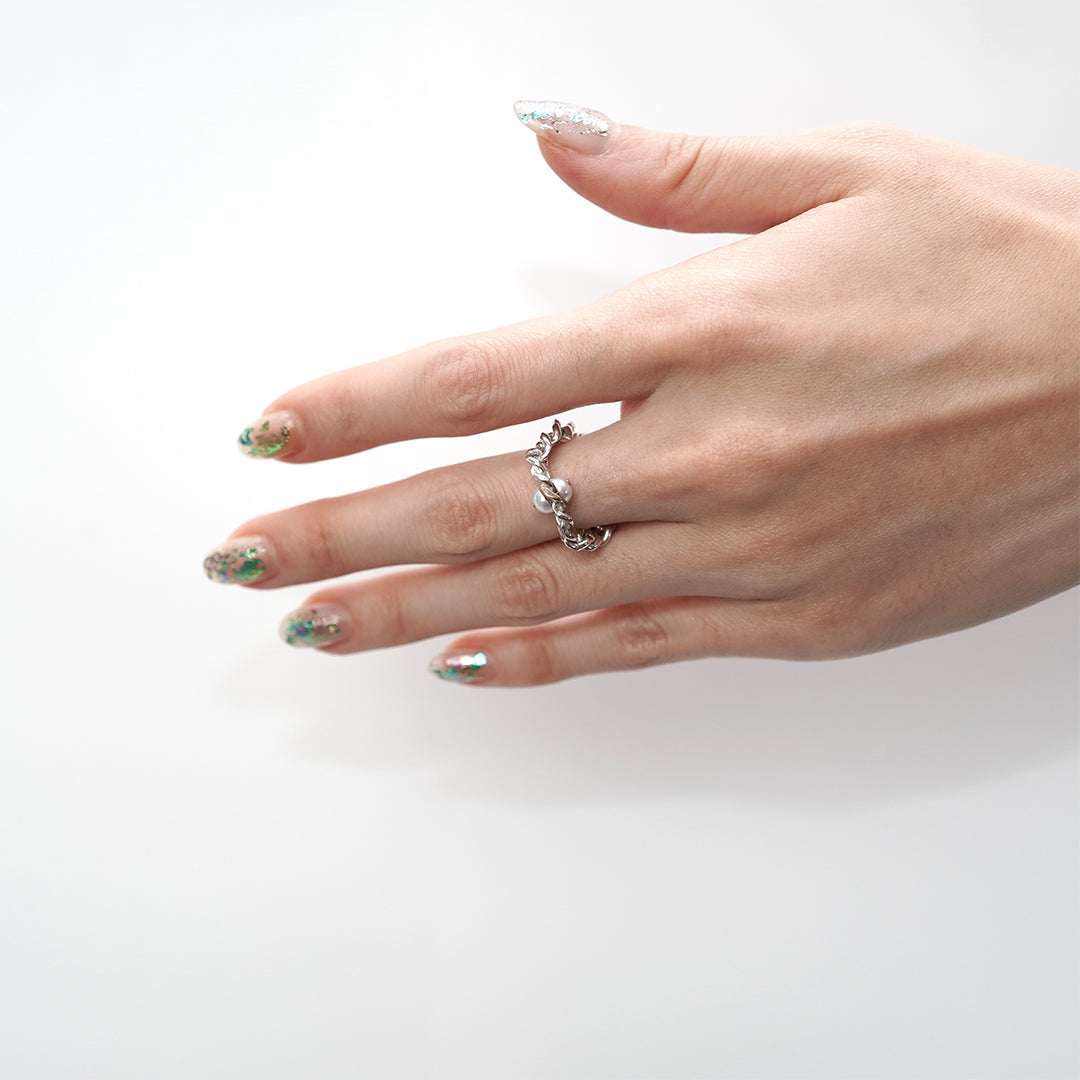 PEARL BURGER RING