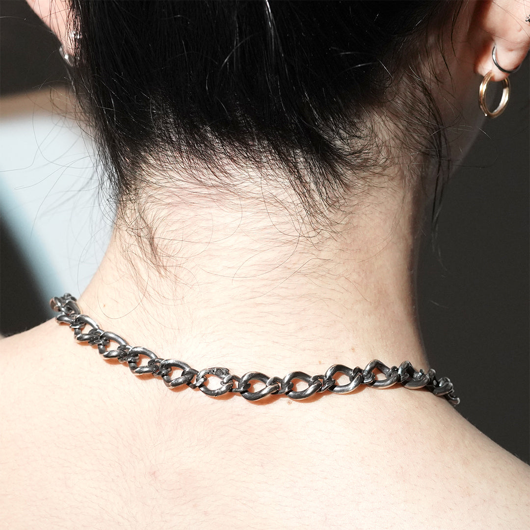 SUPPORT ROLE NECKLACE