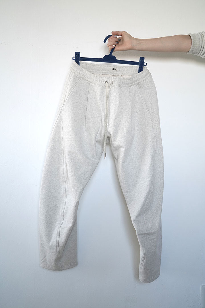 khoki 3D cutting sweat pants