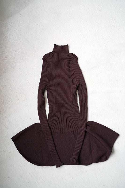 EMILY ODA Long Sleeve Peplum Top