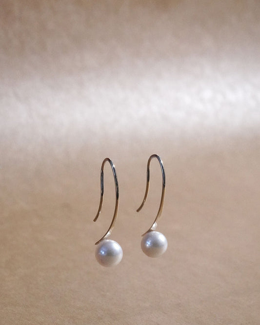 bang pearl hook pierce