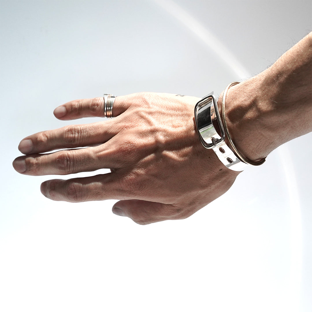 METAL BELT BRACELET
