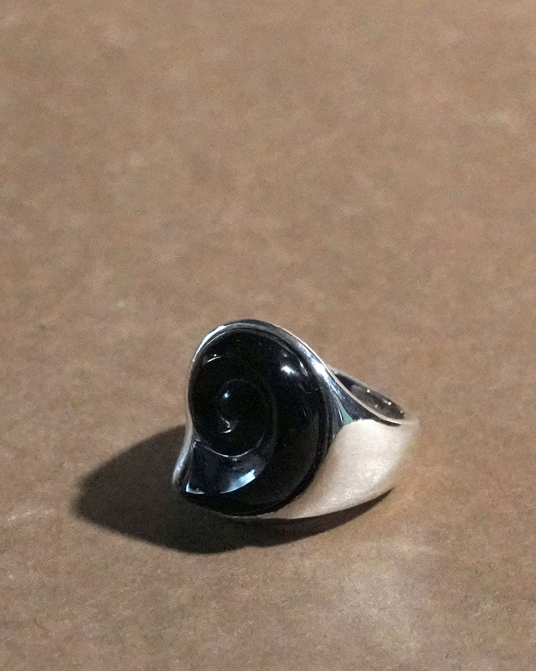 onyx ammonite ring