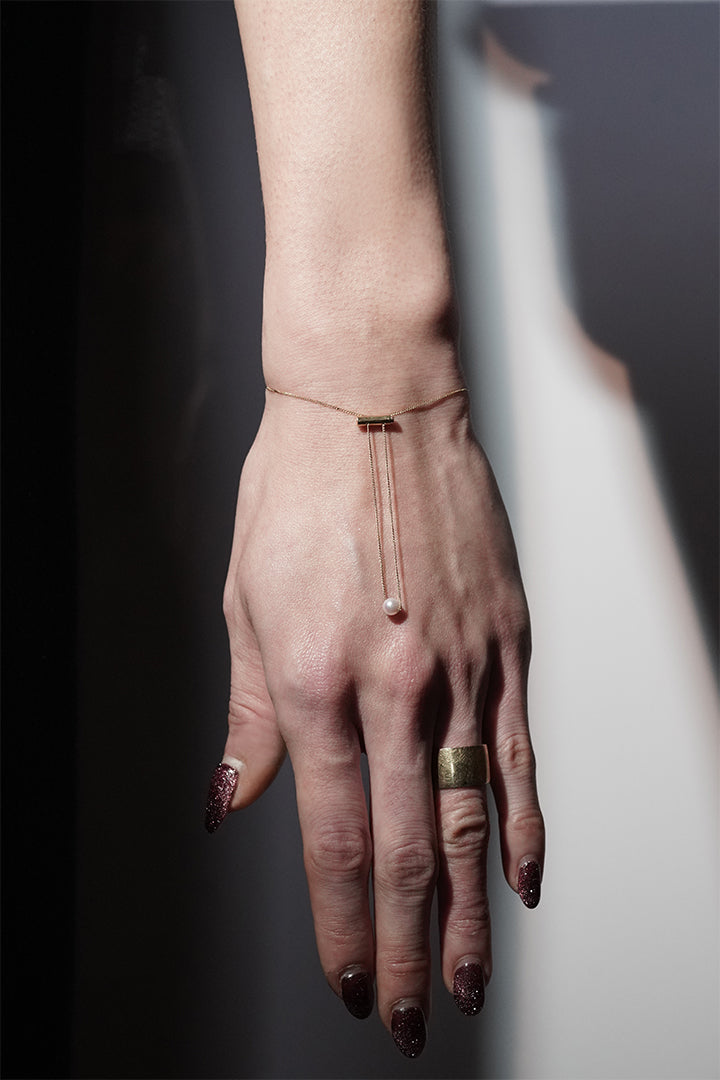 stopper akoya bracelet