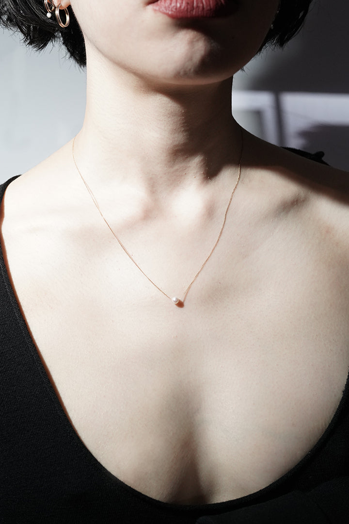stopper akoya necklace