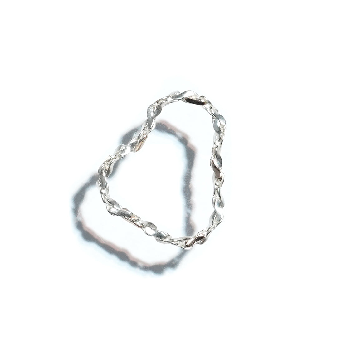 untique ring