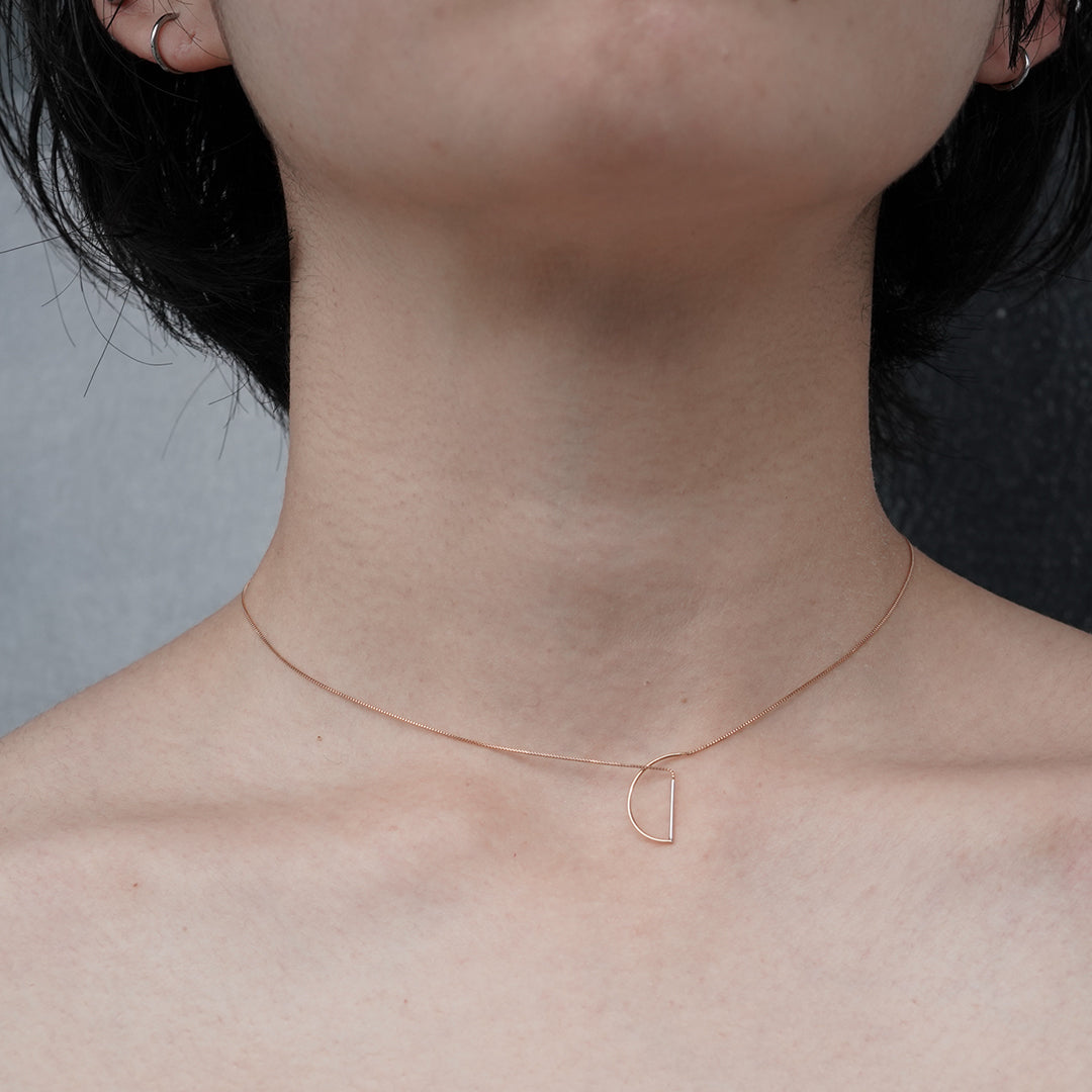 26 letters necklace "D"