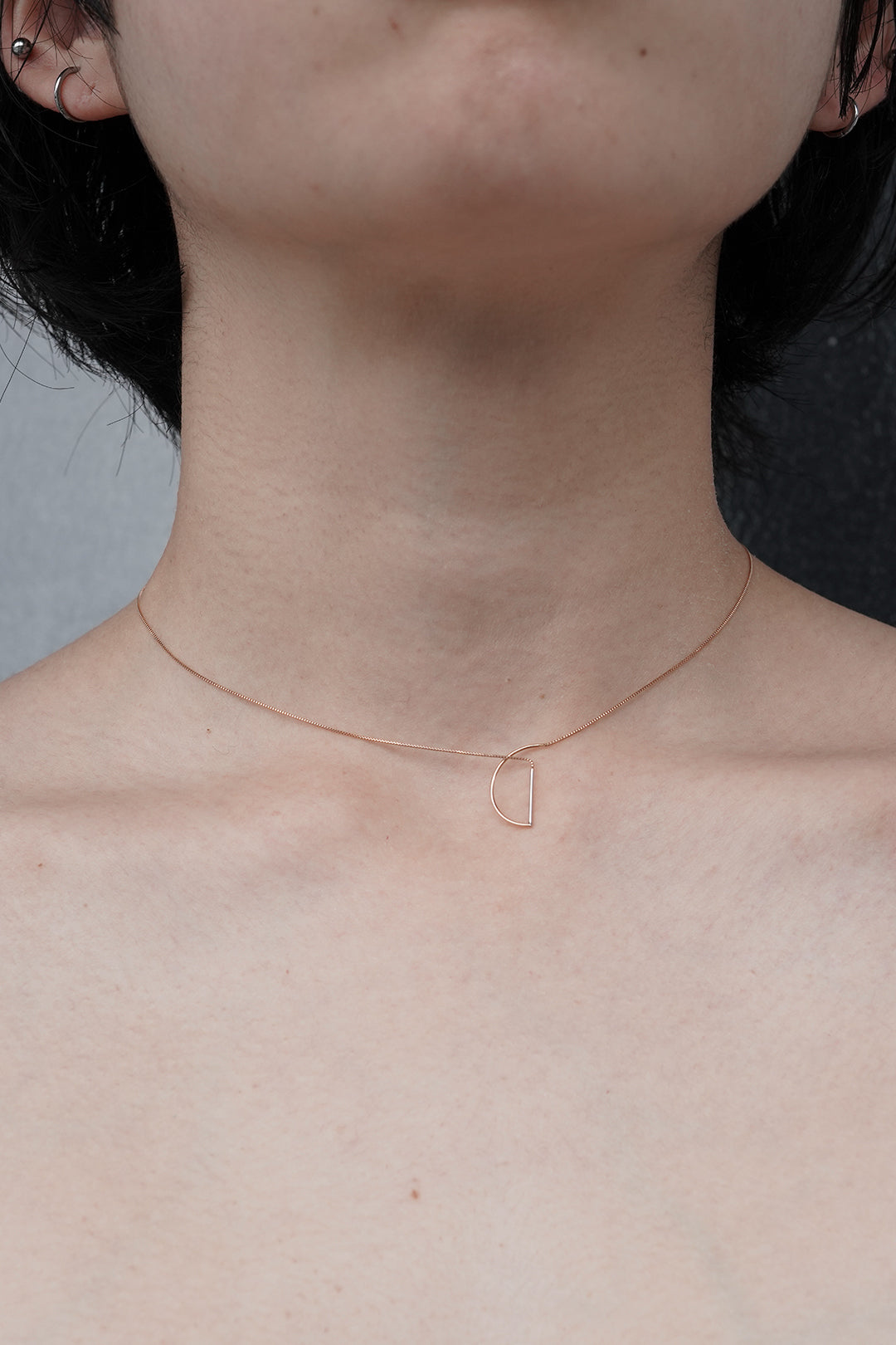 26 letters necklace "D"