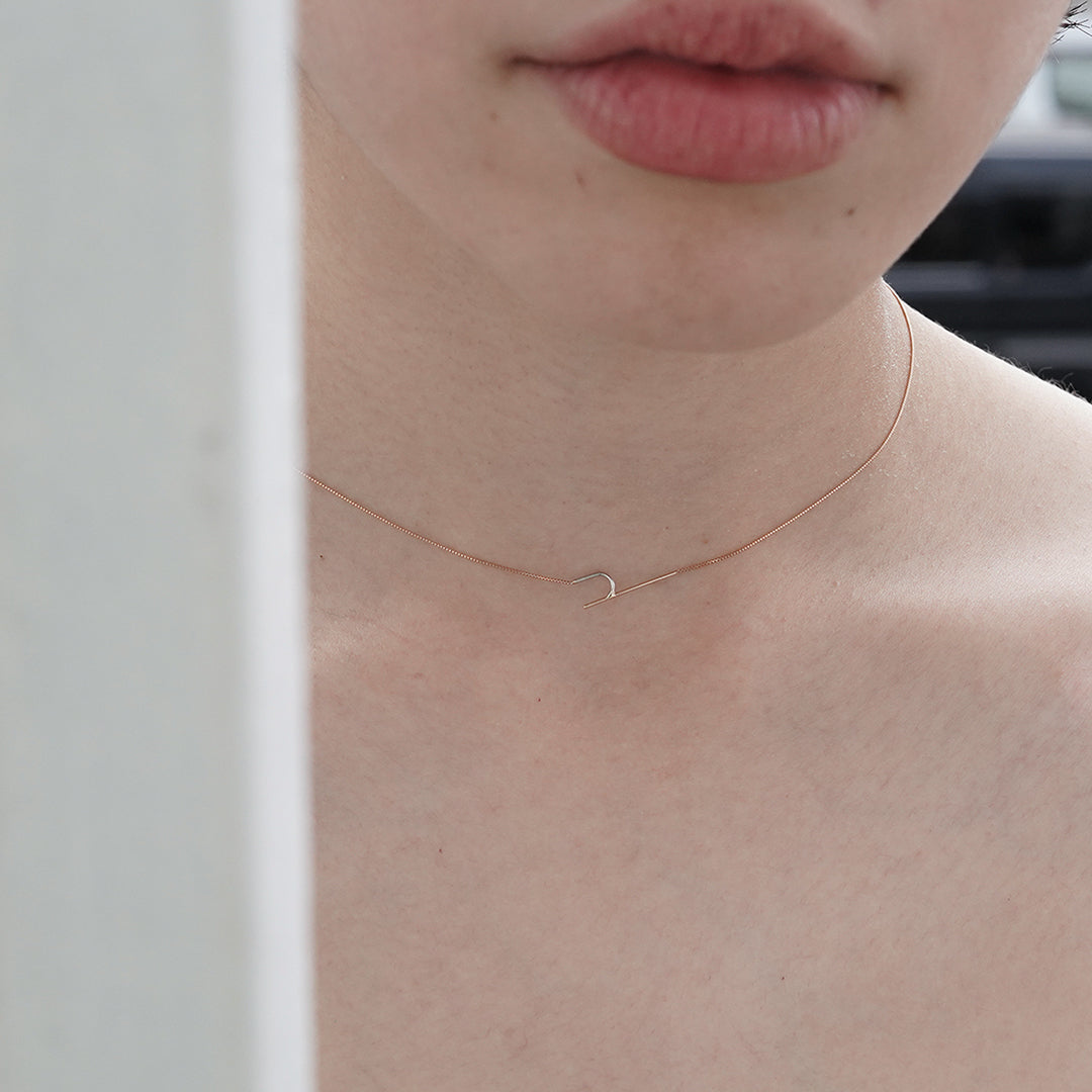 26 letters necklace "H"