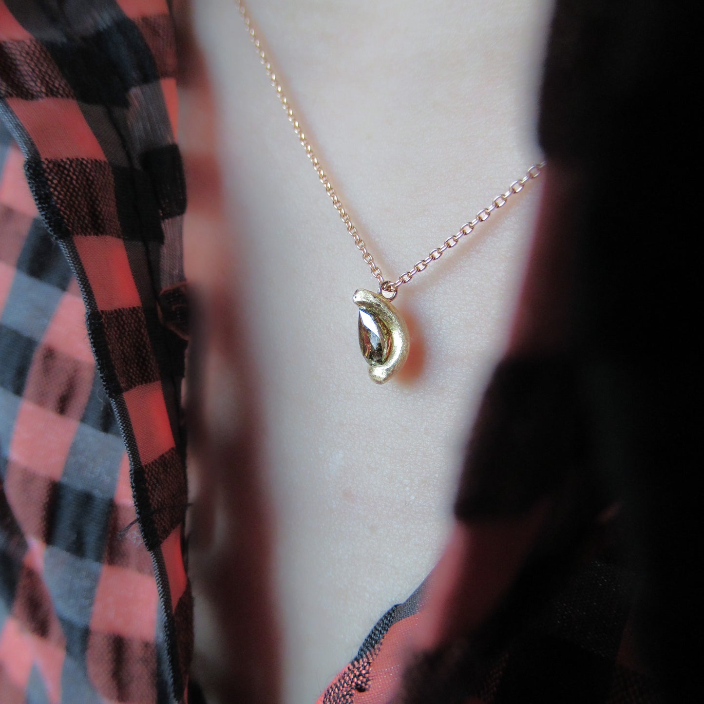tear drop dia necklace