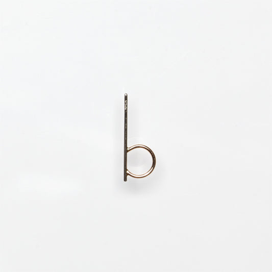 26 letters earring "B"