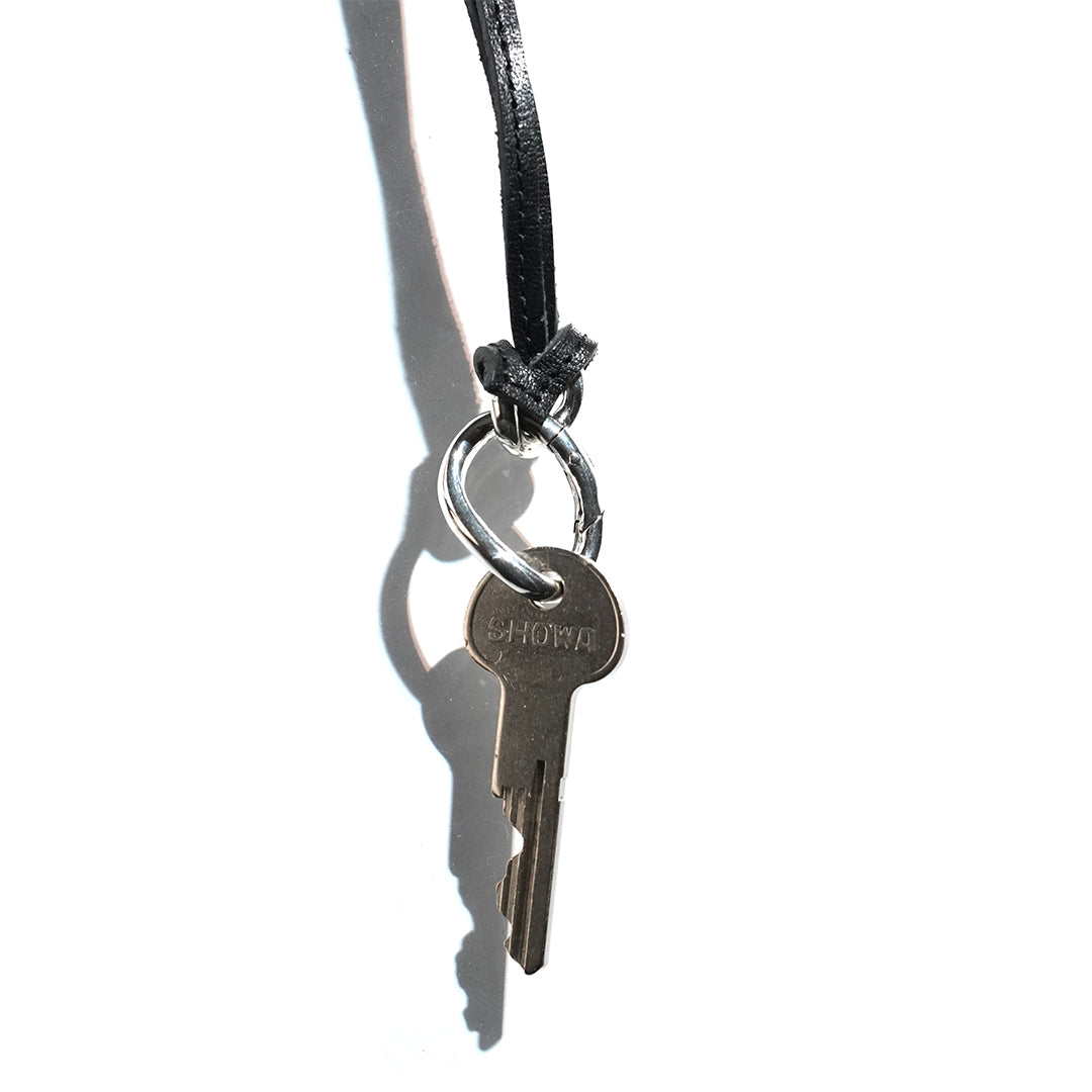 CHAIN NECK HOLDER