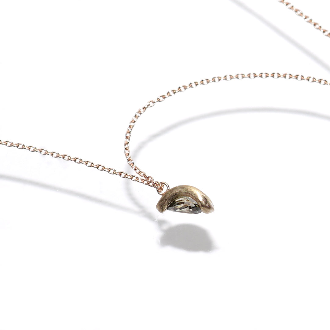 tear drop dia necklace